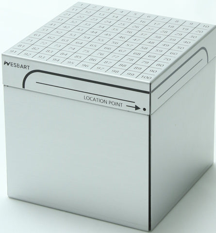 Cryoboxes with dividers